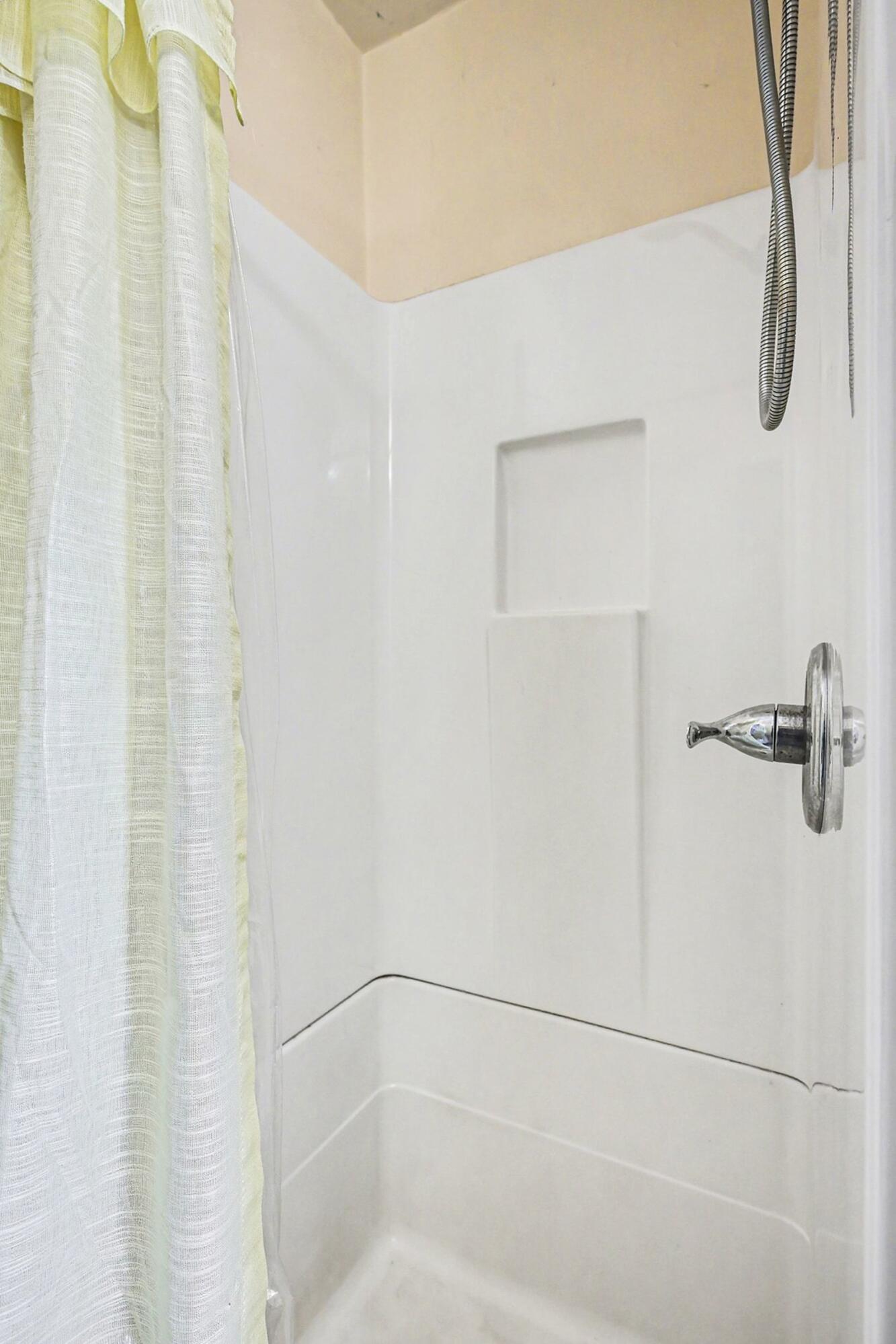 1124 East Fitchburg Road Stockbridge, MI 49285 - Photo 8 of 15 008_file_3089