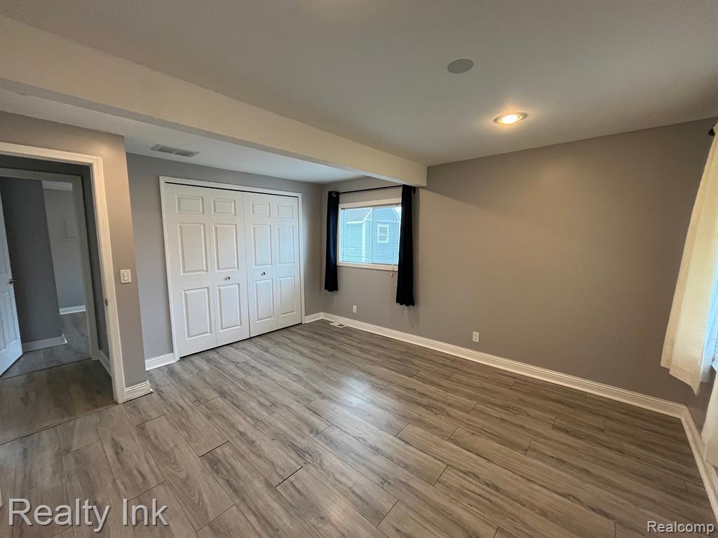 2901 Simpson Drive Rochester Hills, MI 48309 - Photo 13 of 16