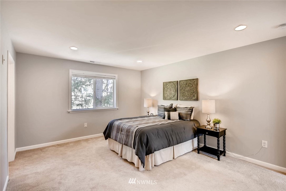 18307 121st Place Southeast Renton, WA 98058 - Photo 10 of 20 Gallery Image 10