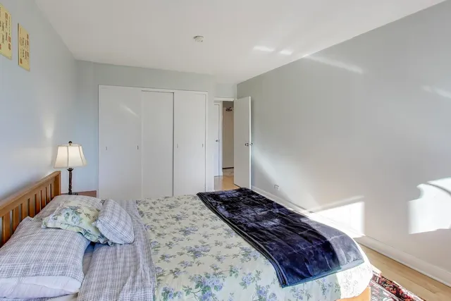 $2,150 | 3100 North Lake Shore Drive, Unit 1506, Chicago, IL 60657