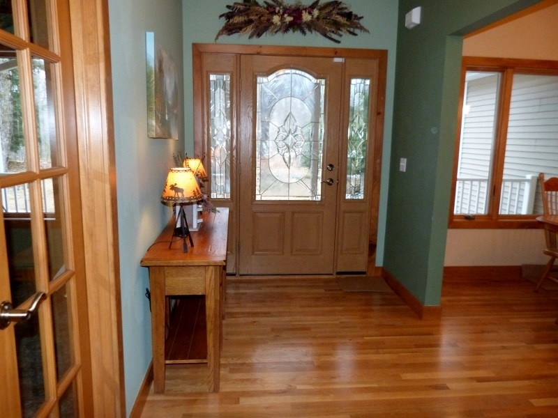 20403 Hunter Ridge Road Lake Ann, MI 49650 - Photo 19 of 50 1796985-18.JPG
