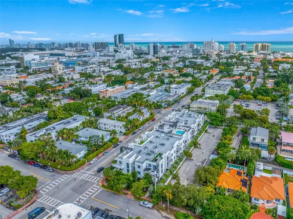 $589,900 | 1030 15th Street, Unit 306, Miami Beach, FL 33139