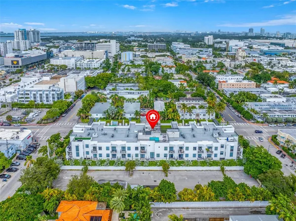 $589,900 | 1030 15th Street, Unit 306, Miami Beach, FL 33139