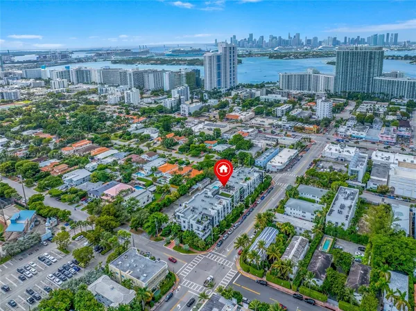 $589,900 | 1030 15th Street, Unit 306, Miami Beach, FL 33139