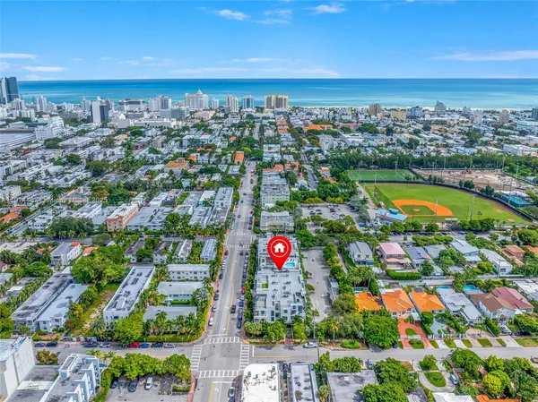 $589,900 | 1030 15th Street, Unit 306, Miami Beach, FL 33139