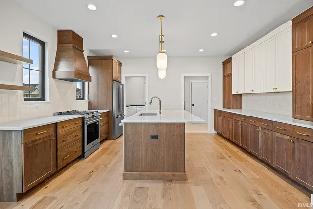 $587,900 | 857 Ravenstone Drive, Lafayette, IN 47909