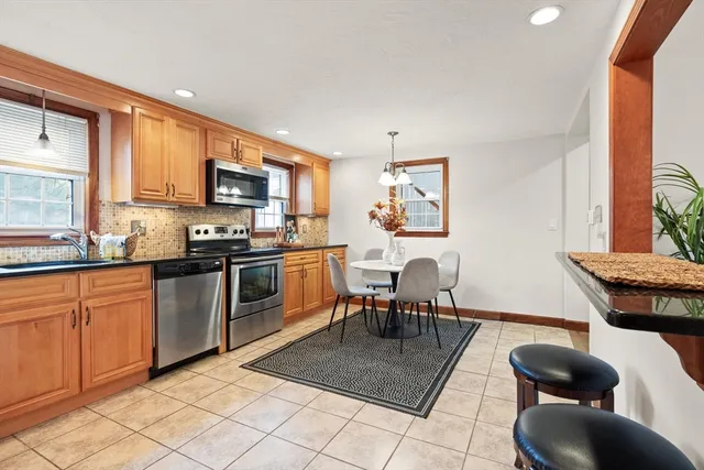 $1,249,000 | 313 South Street, Reading, MA 01867