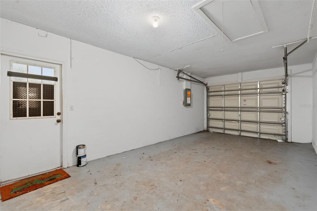 10394 Upton Street Spring Hill, FL 34608 - Photo 19 of 32 Gallery Image 19