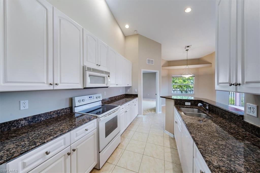 5220 Park Road, Unit 4 Fort Myers, FL 33908 - Photo 13 of 34 Gallery Image 13