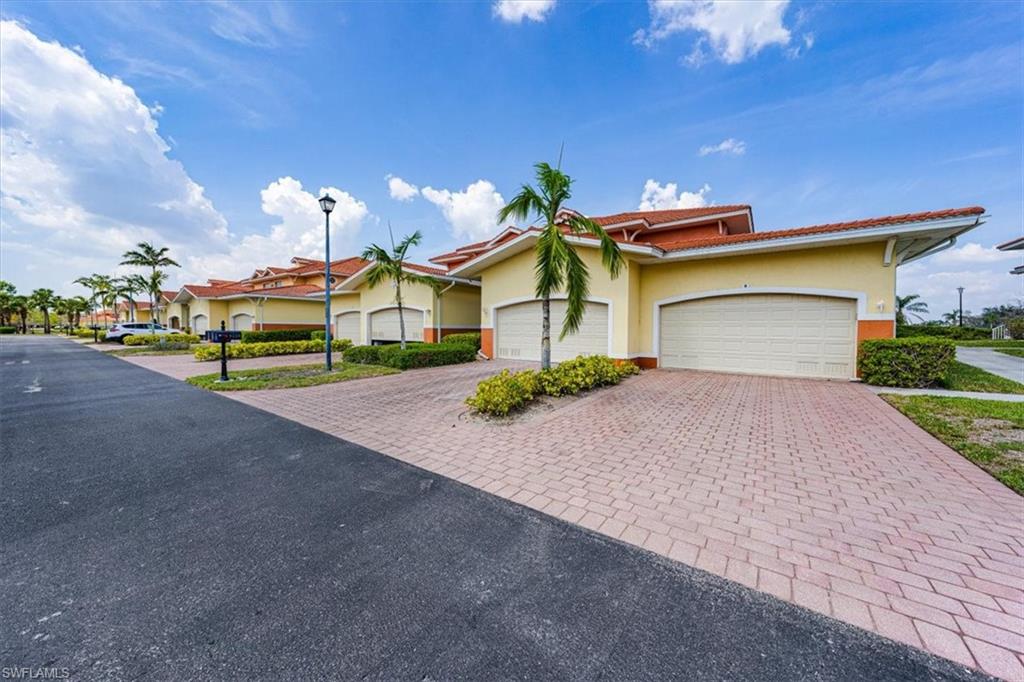5220 Park Road, Unit 4 Fort Myers, FL 33908 - Photo 2 of 34 Gallery Image 2