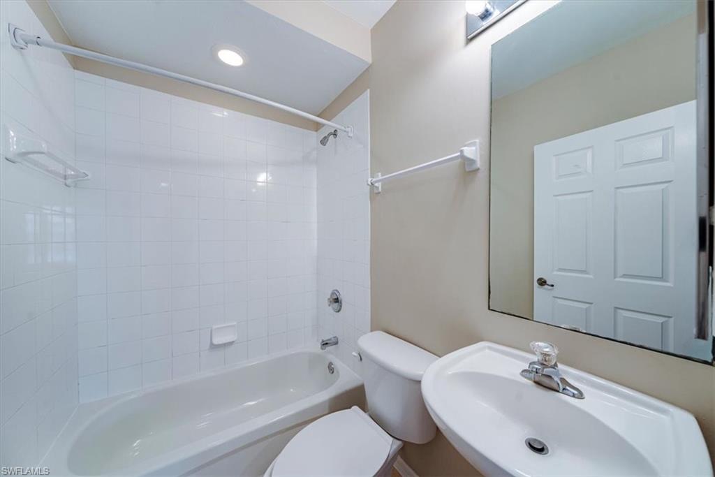 5220 Park Road, Unit 4 Fort Myers, FL 33908 - Photo 23 of 34 Gallery Image 23