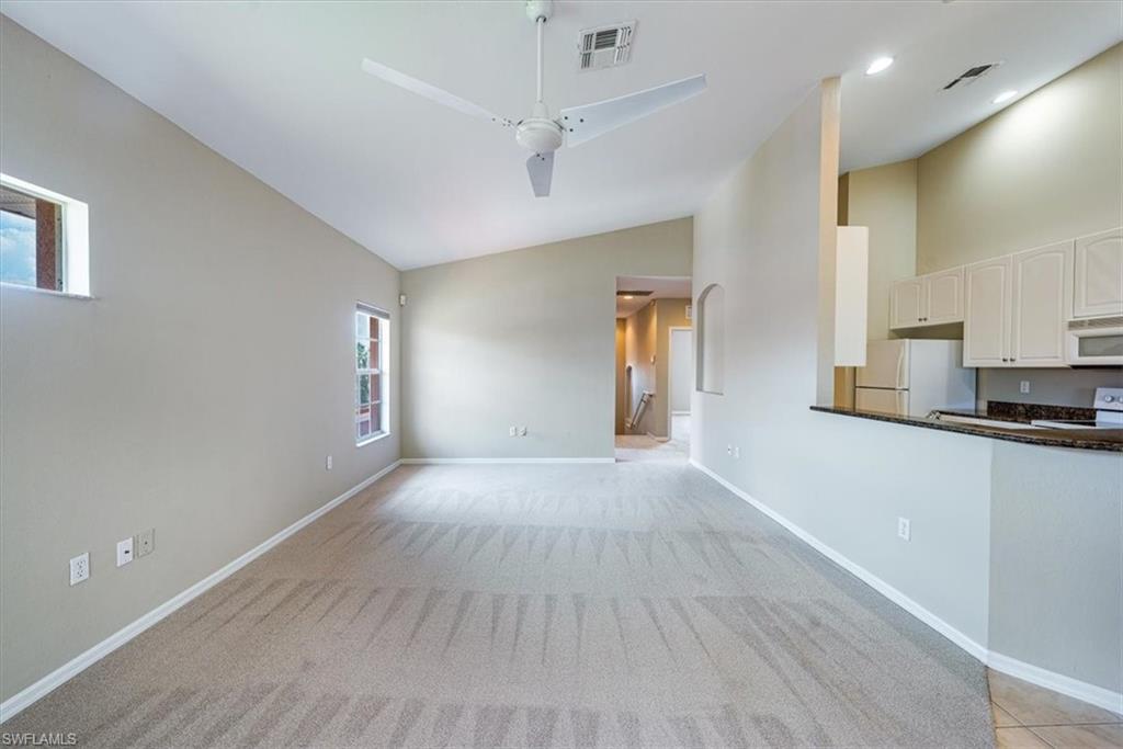 5220 Park Road, Unit 4 Fort Myers, FL 33908 - Photo 4 of 34 Gallery Image 4