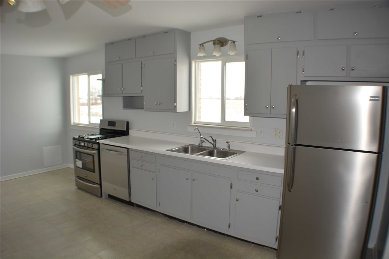 7796 West Division Road Tipton, IN 46072 - Photo 5 of 13 Gallery Image 5
