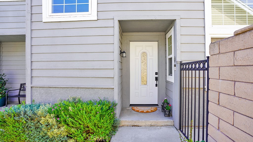 3108 East Antler Road Ontario, CA 91761 - Photo 4 of 39