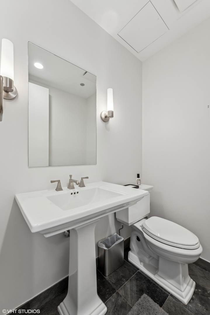 401 North Wabash Avenue, Unit 60F Chicago, IL 60611 - Photo 17 of 46