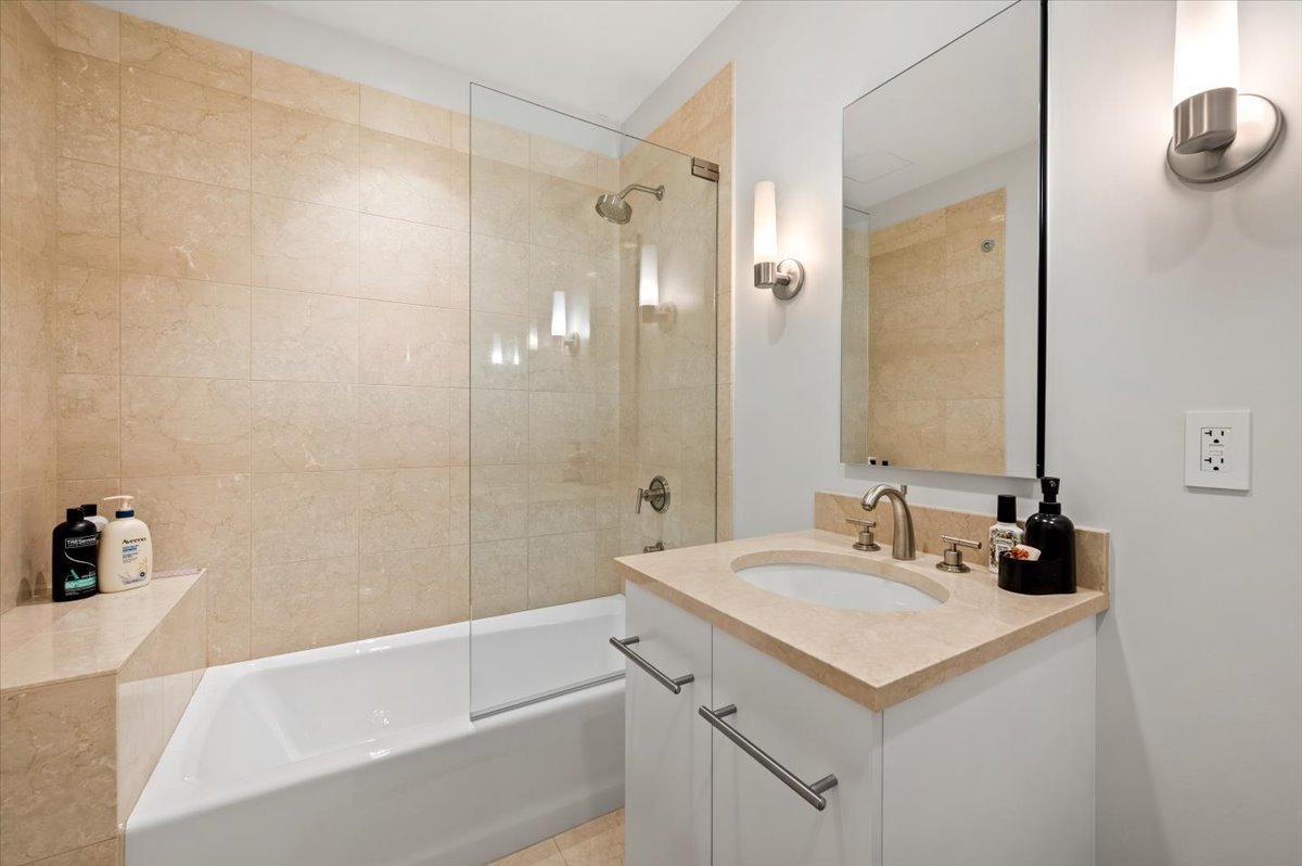 401 North Wabash Avenue, Unit 60F Chicago, IL 60611 - Photo 8 of 46