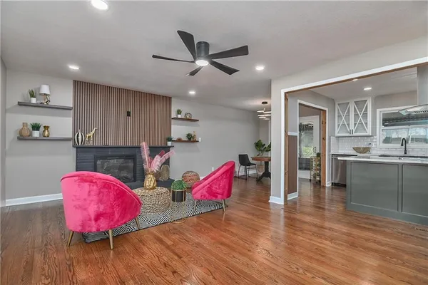 $539,000 | 8701 Ward Parkway, Kansas City, MO 64114