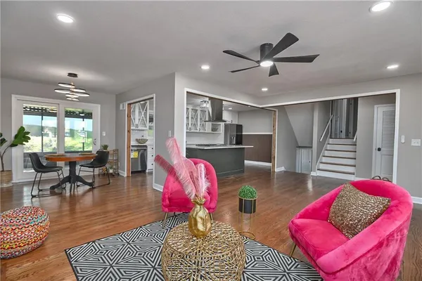 $539,000 | 8701 Ward Parkway, Kansas City, MO 64114