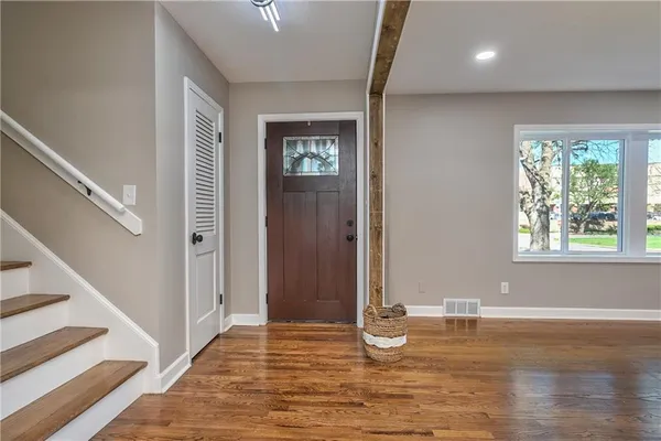 $539,000 | 8701 Ward Parkway, Kansas City, MO 64114