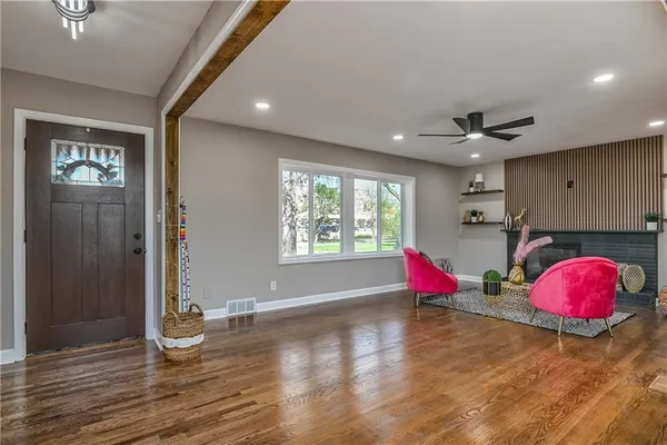 $539,000 | 8701 Ward Parkway, Kansas City, MO 64114