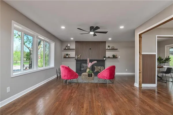 $539,000 | 8701 Ward Parkway, Kansas City, MO 64114