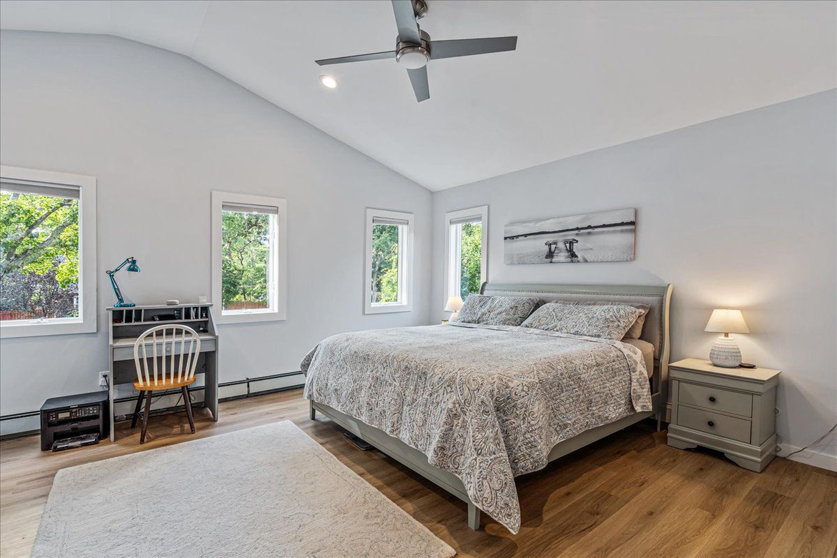 22 Howell Place Speonk, NY 11972 - Photo 18 of 36