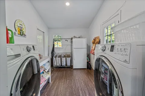 $835,000 | 22 Howell Place, Speonk, NY 11972