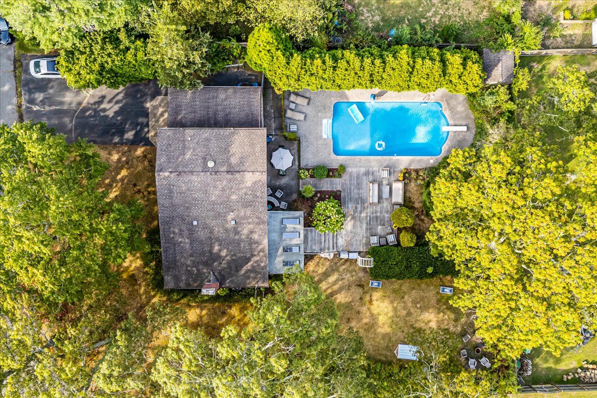 22 Howell Place Speonk, NY 11972 - Photo 32 of 36