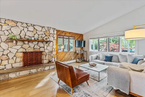 $835,000 | 22 Howell Place, Speonk, NY 11972