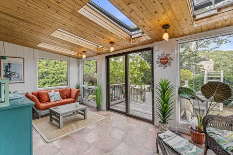 $835,000 | 22 Howell Place, Speonk, NY 11972