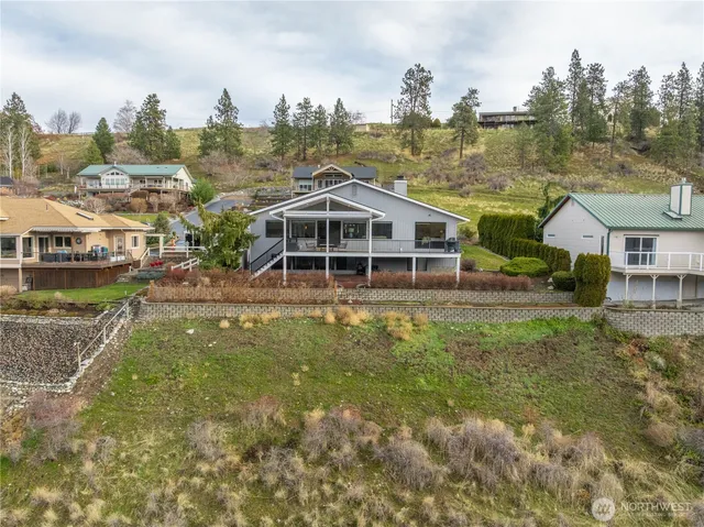$849,000 | 2885 Lakeshore Drive, Manson, WA 98831
