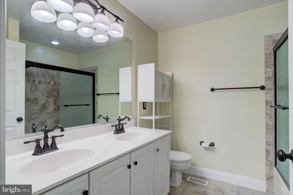 $3,100 | 6606 Netties Lane, Unit 1310, Alexandria, VA 22315