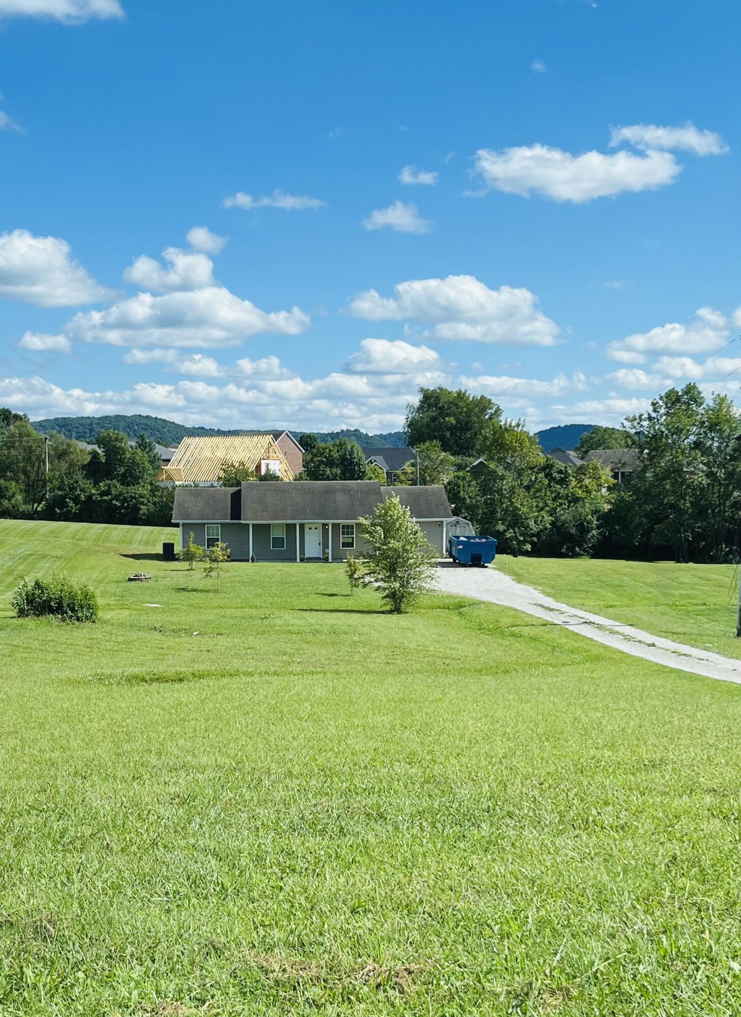 261 Patsy Lane Berea, KY 40403 - Photo 2 of 35 C36A9B8E-BDB8-4A32-8B99-139DADE4A246