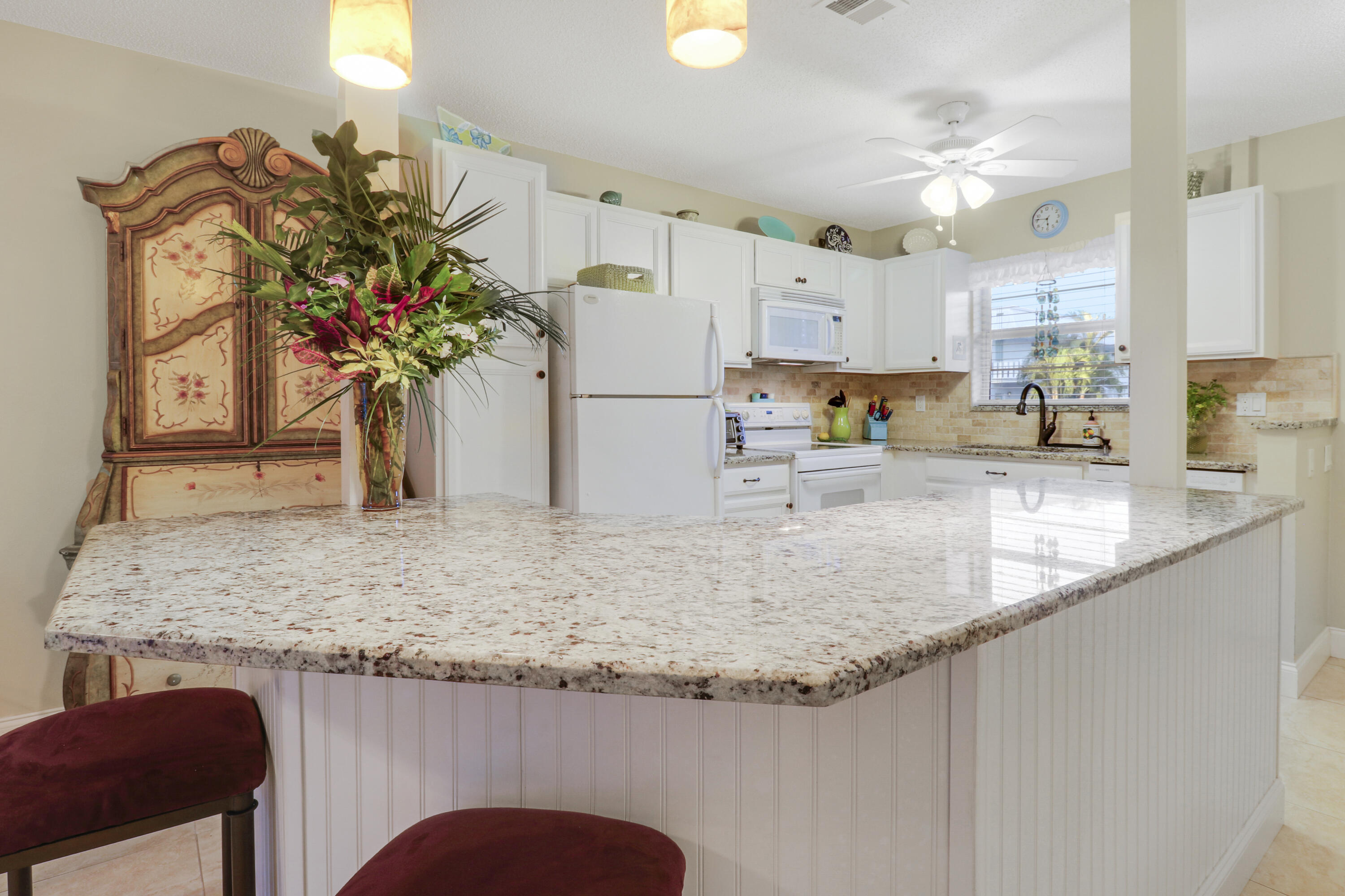 2929 Southeast Ocean Boulevard, Unit 1122 Stuart, FL 34996 - Photo 11 of 36 Kitchen 5