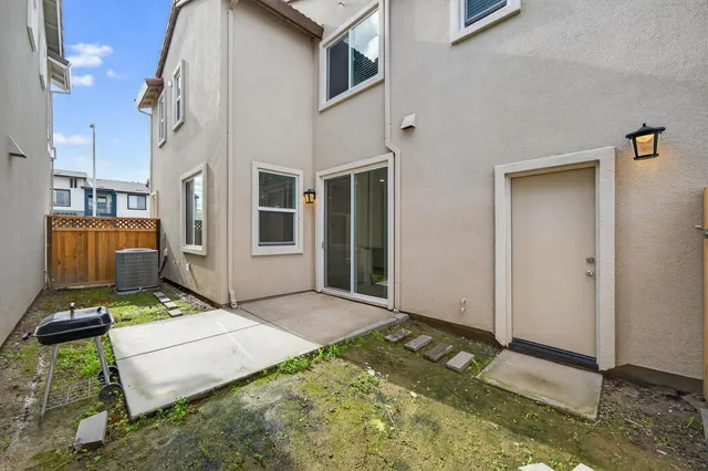 $589,999 | 672 Whitewater Way, West Sacramento, CA 95605