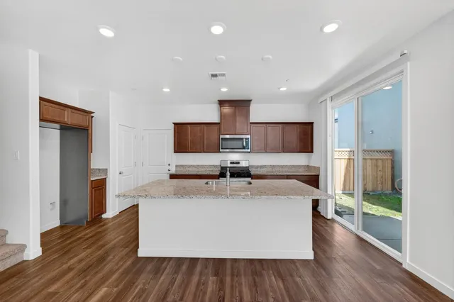 $589,999 | 672 Whitewater Way, West Sacramento, CA 95605