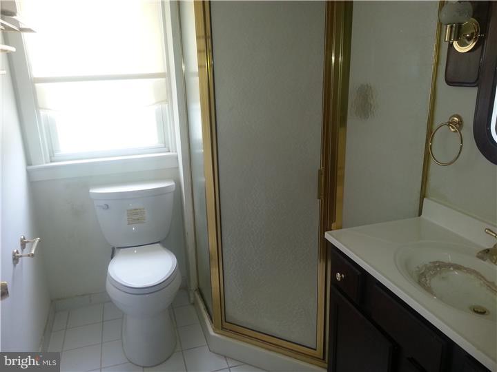 412 Hoover Road Ambler, PA 19002 - Photo 7 of 10 Bathroom