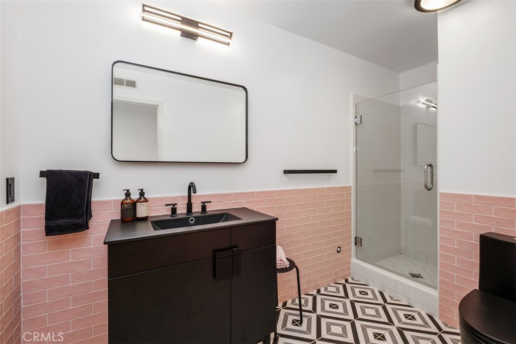 453 East Yale Loop Irvine, CA 92614 - Photo 12 of 27