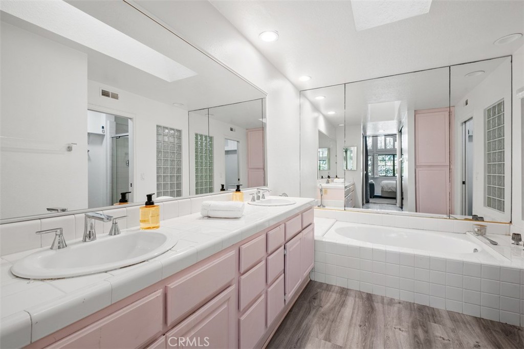 453 East Yale Loop Irvine, CA 92614 - Photo 14 of 27