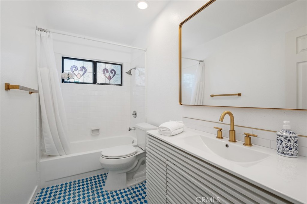 453 East Yale Loop Irvine, CA 92614 - Photo 16 of 27