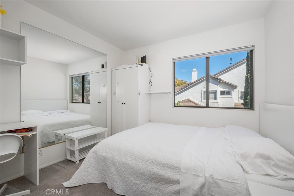 453 East Yale Loop Irvine, CA 92614 - Photo 17 of 27