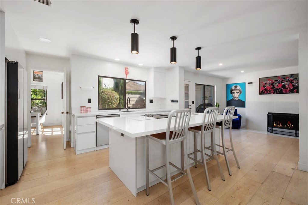 453 East Yale Loop Irvine, CA 92614 - Photo 5 of 27