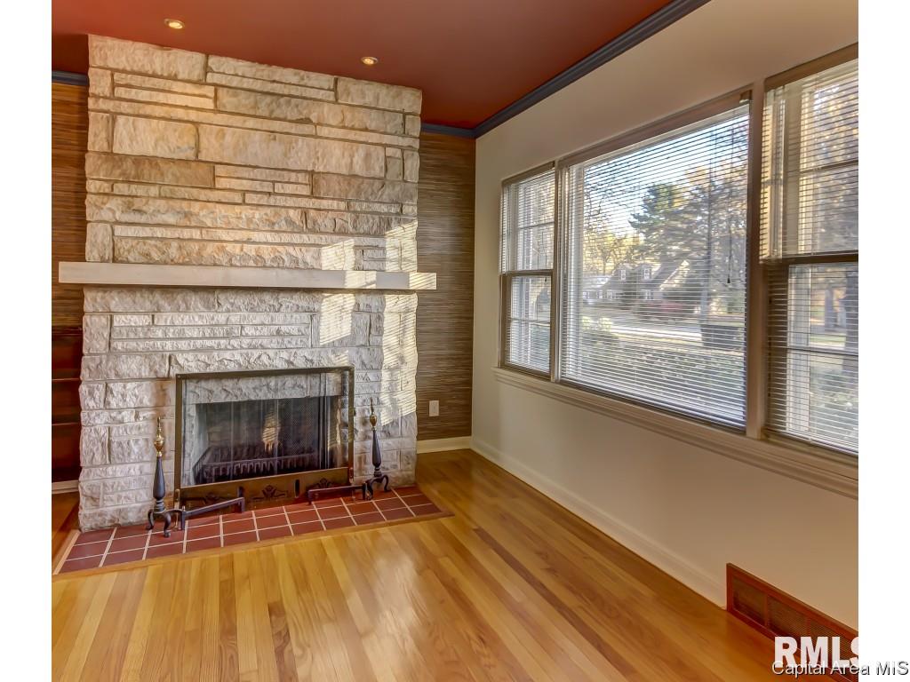 45 Circle Drive Springfield, IL 62703 - Photo 3 of 36