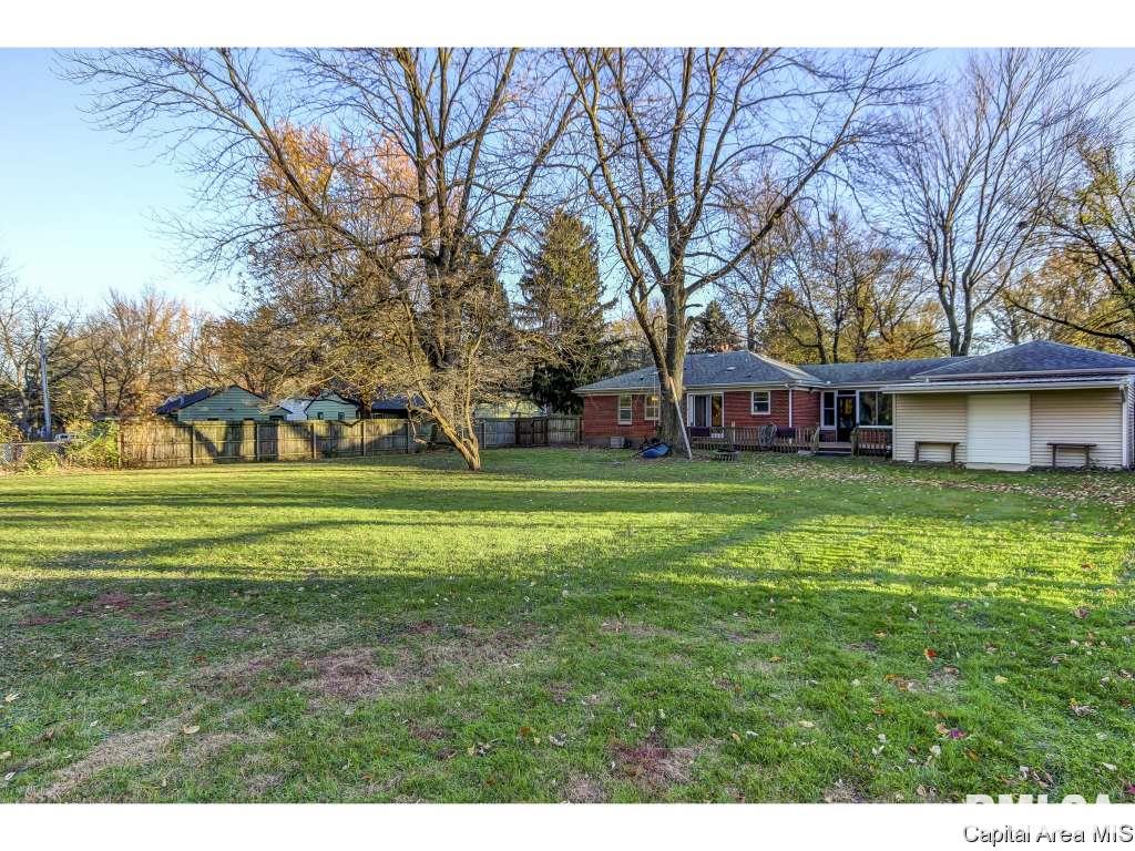 45 Circle Drive Springfield, IL 62703 - Photo 32 of 36