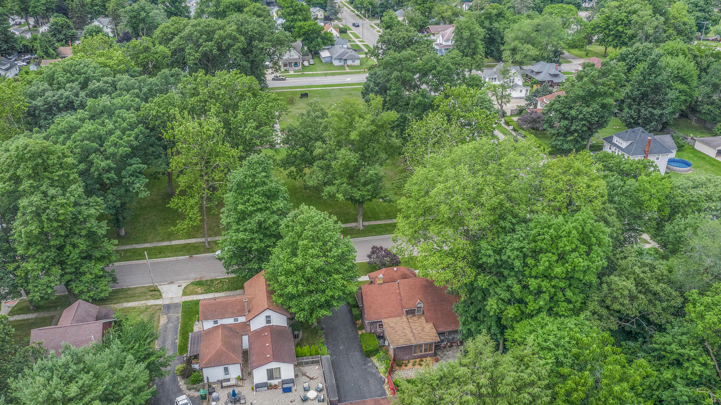 715 East Street Three Rivers, MI 49093 - Photo 7 of 31 DJI_0759
