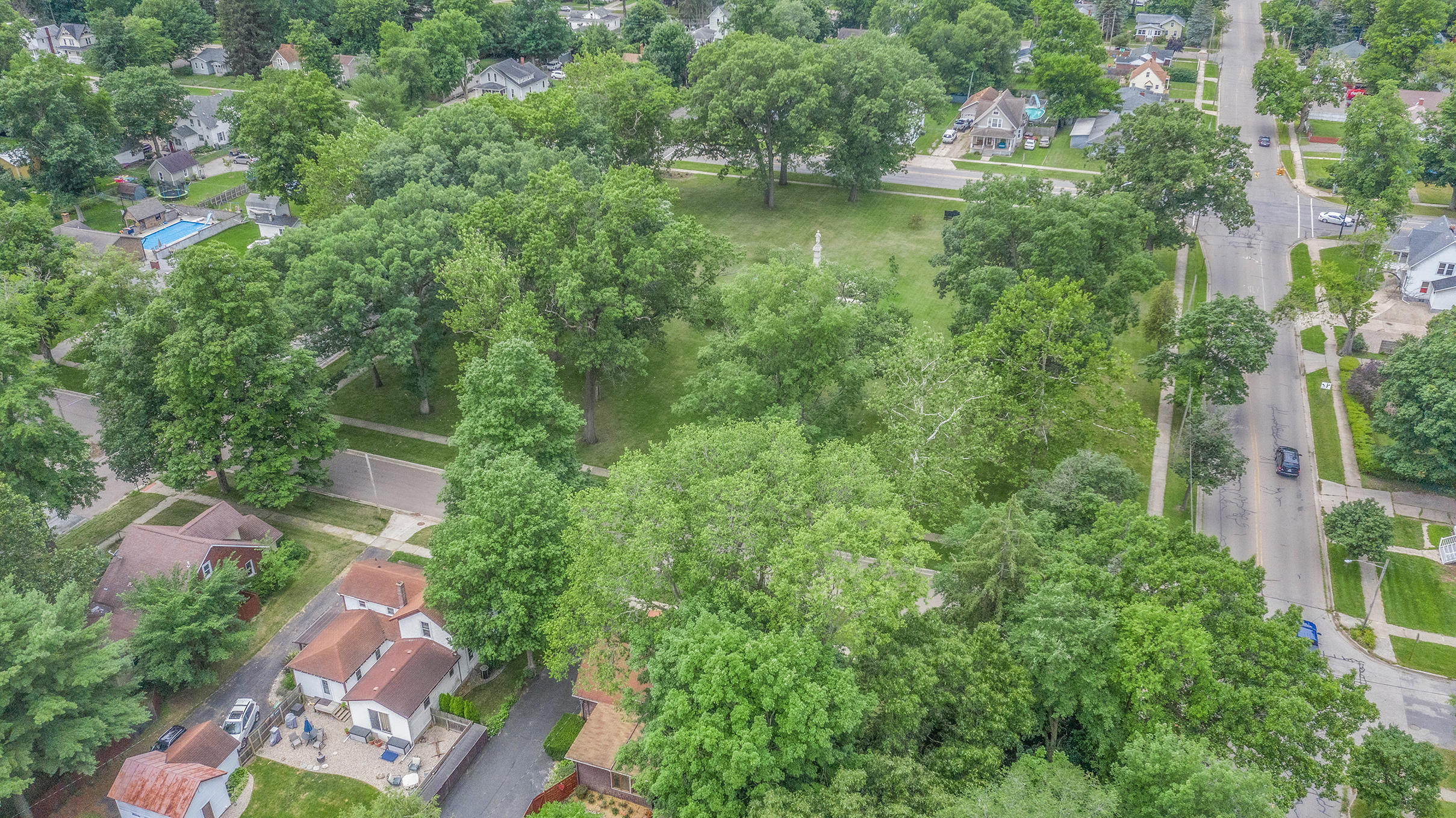 715 East Street Three Rivers, MI 49093 - Photo 8 of 31 DJI_0760