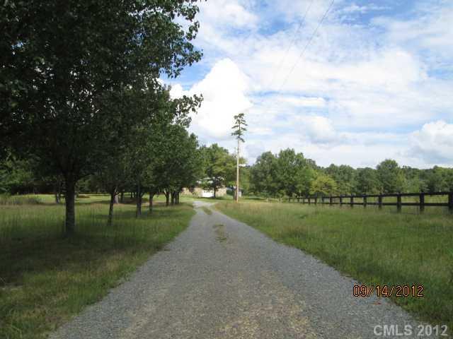 8075 Mauney Road Mount Pleasant, NC 28124 - Photo 11 of 13 Gallery Image 11