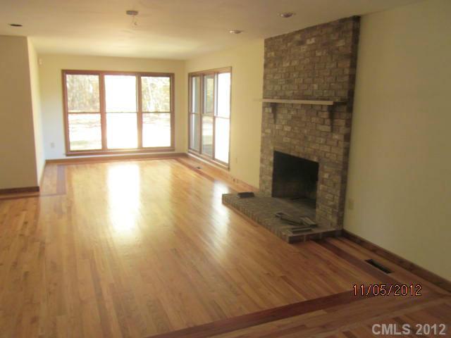 8075 Mauney Road Mount Pleasant, NC 28124 - Photo 4 of 13 Gallery Image 4