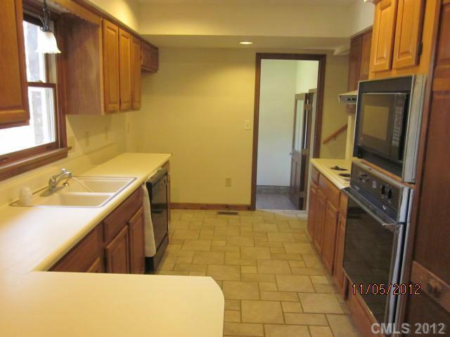 8075 Mauney Road Mount Pleasant, NC 28124 - Photo 5 of 13 Gallery Image 5