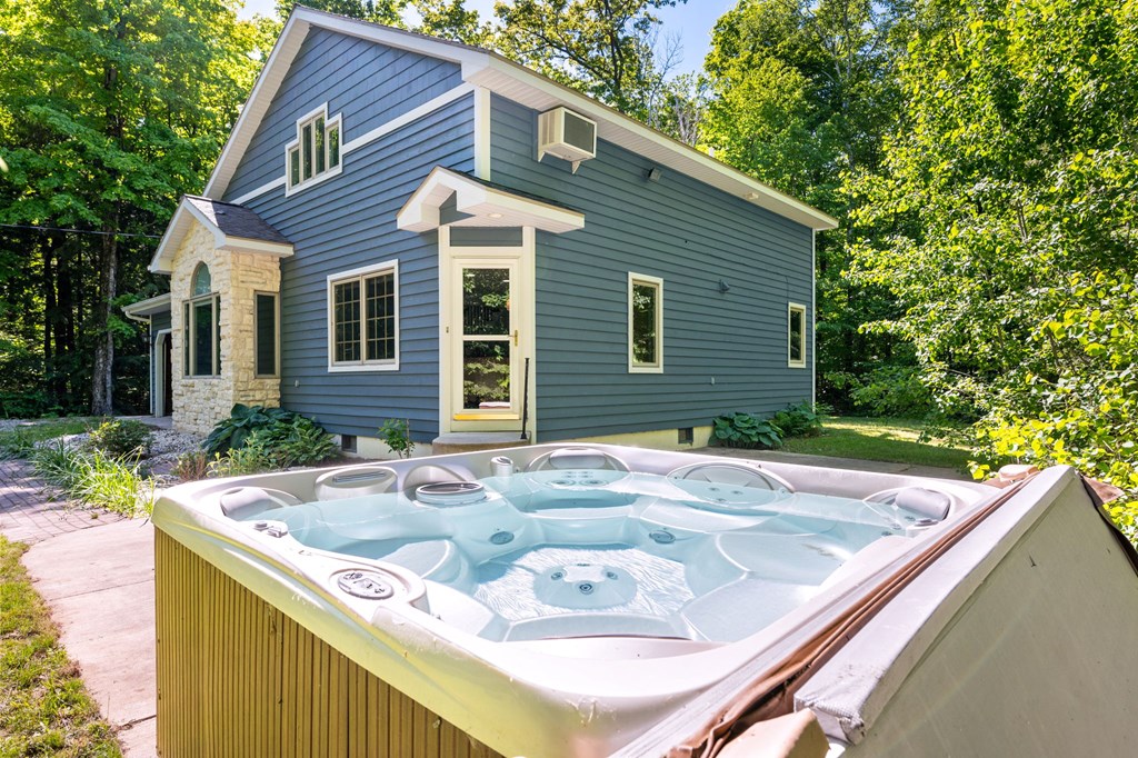 6281 Maple Run Egg Harbor, WI 54209 - Photo 2 of 34